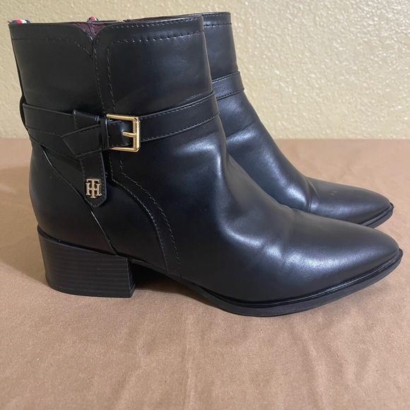 Tommy Hilfiger Women's Black Jimina Ankle Boot | 9.5 - Picture 6 of 8